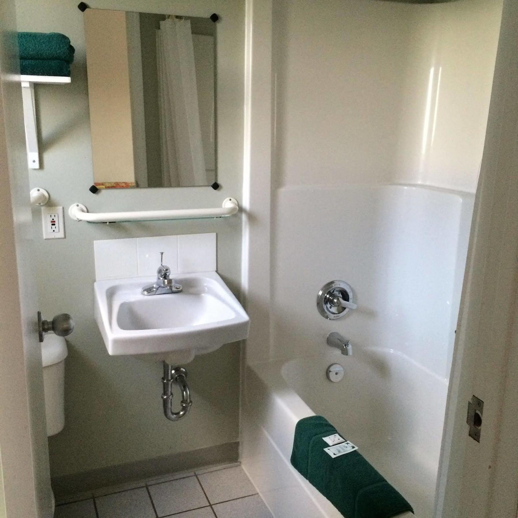 Raccoon Lodge Motel Sylvan Lake Bagian luar foto